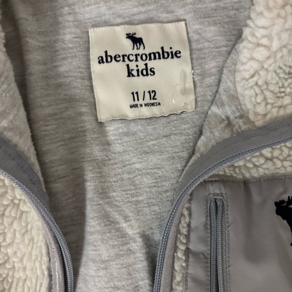 Abercrombie Kids White Fleece Jacket - Picture 3 of 6